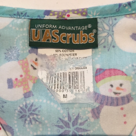 UA Scrub Ṭop - Picture 3 of 4